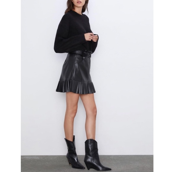 ZARA Pleated Faux Leather Pleated Mini Skirt - Picture 9 of 16